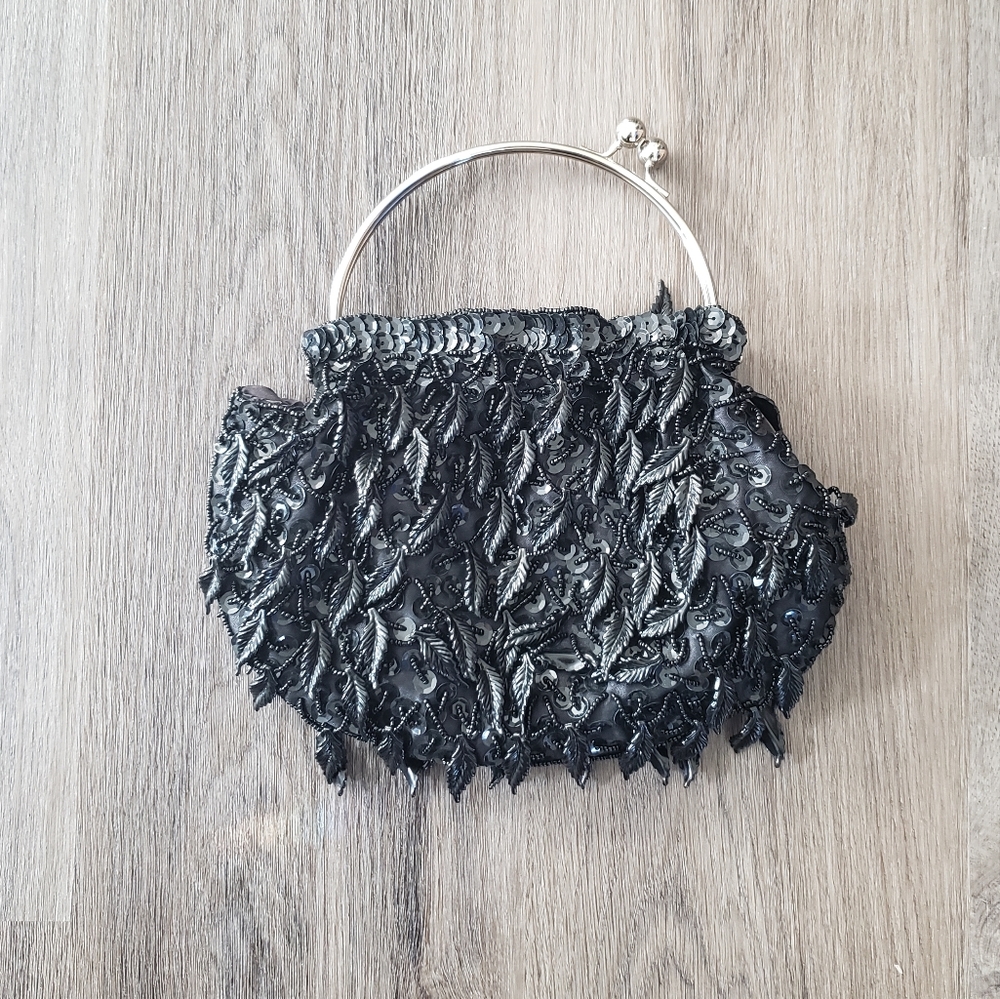 Vintage Beaded Evening Bag with Metal Clasp